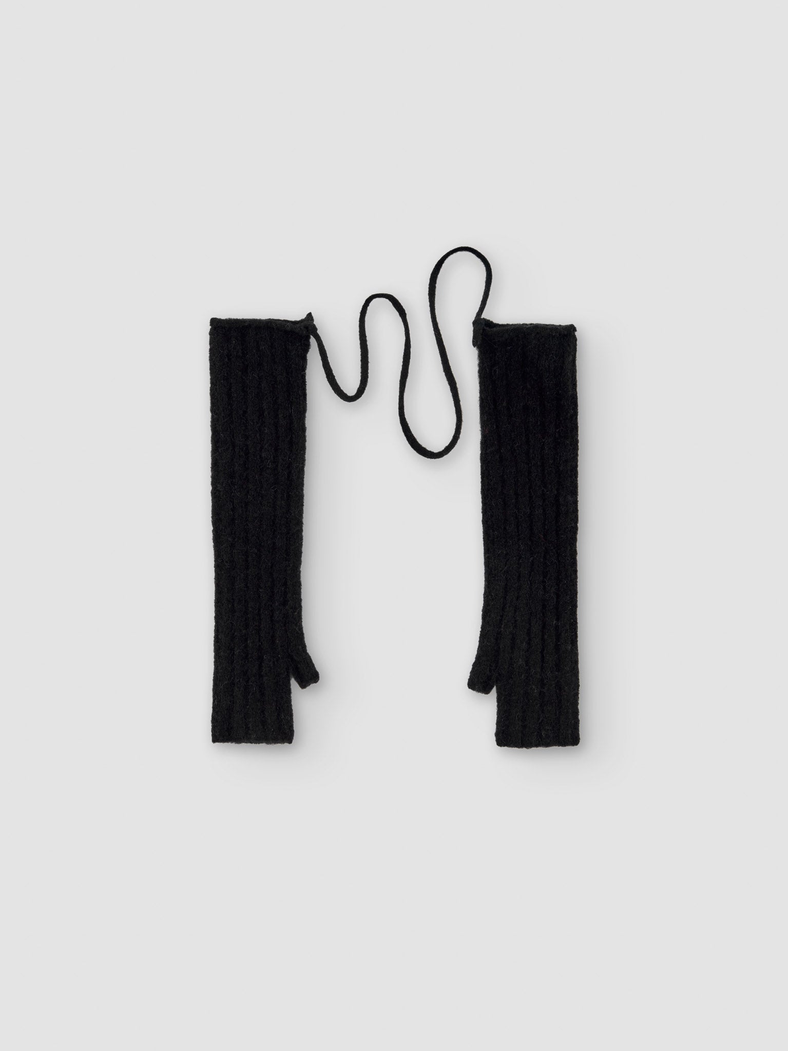 Mijikai mittens