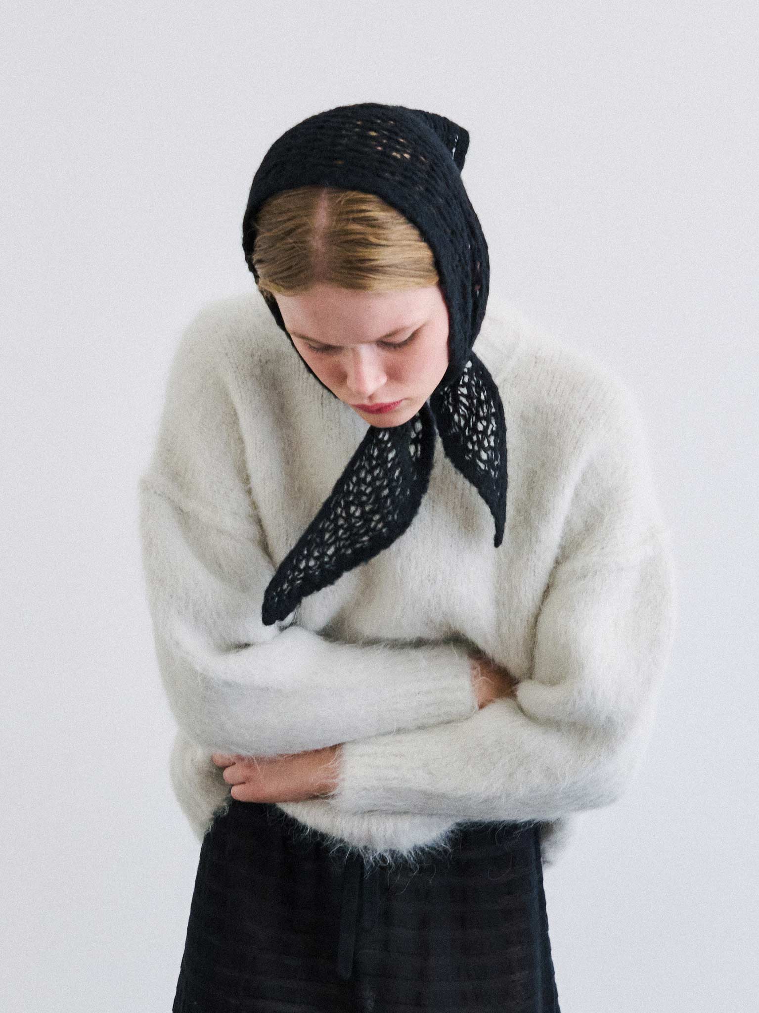 Sakuru sweater