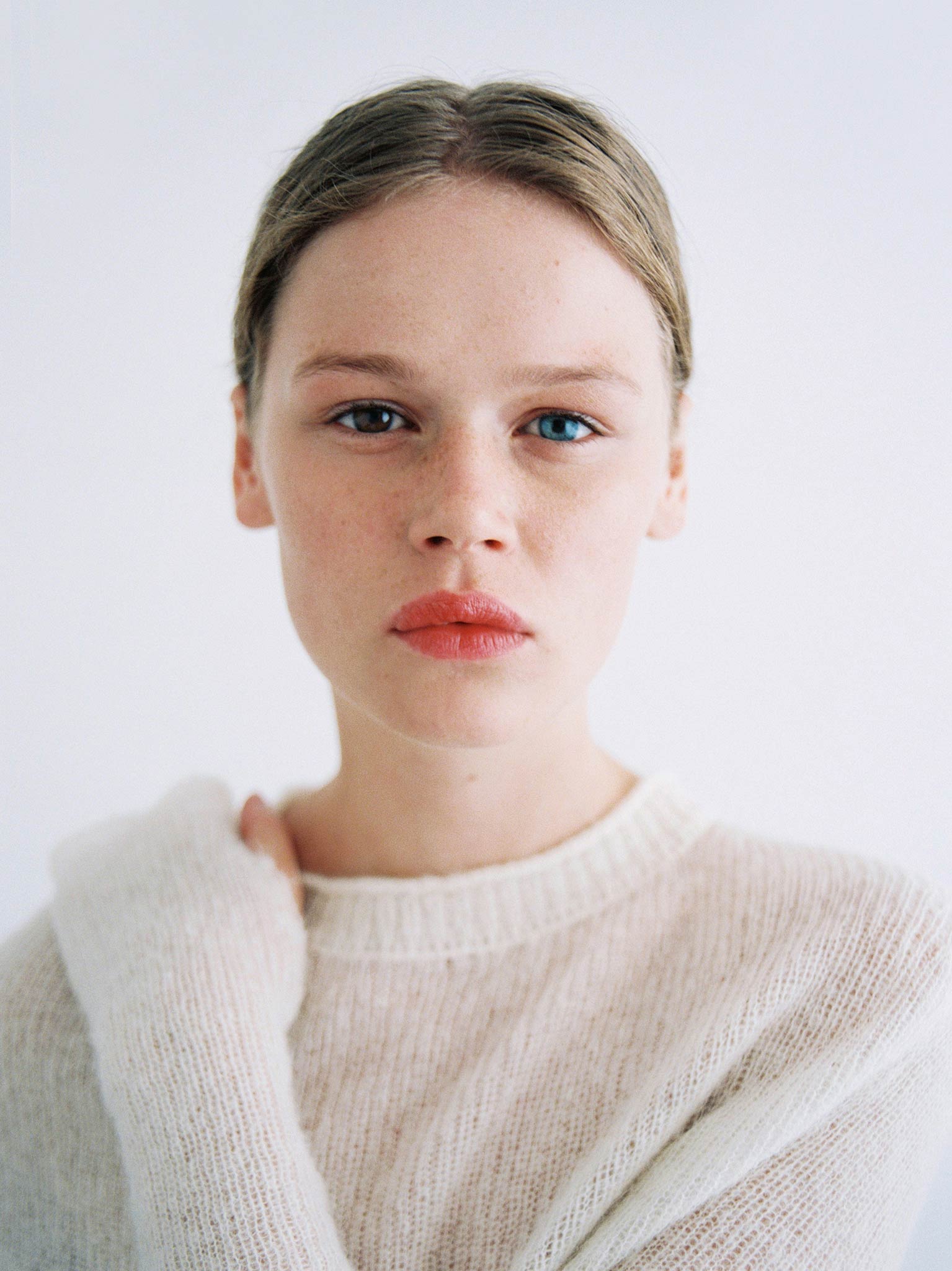 Yubi sweater