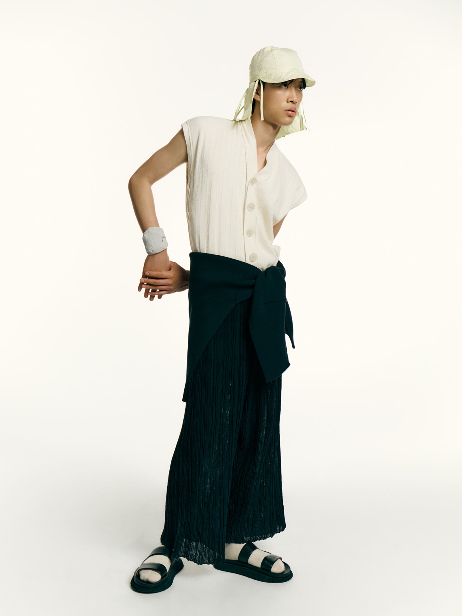 Ude vest