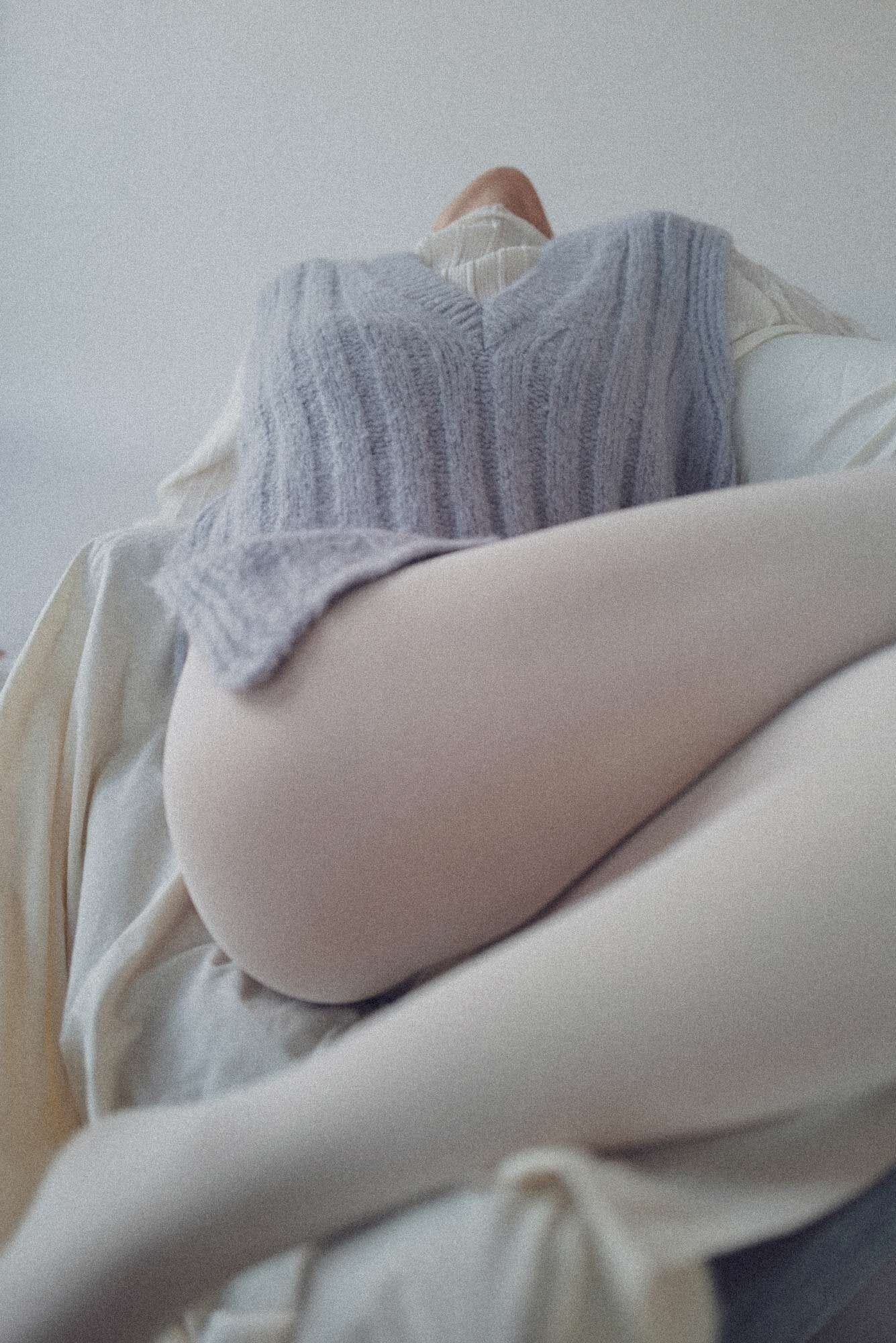 BURASHI vest in Lavender and NOTO sweater in Chalk.