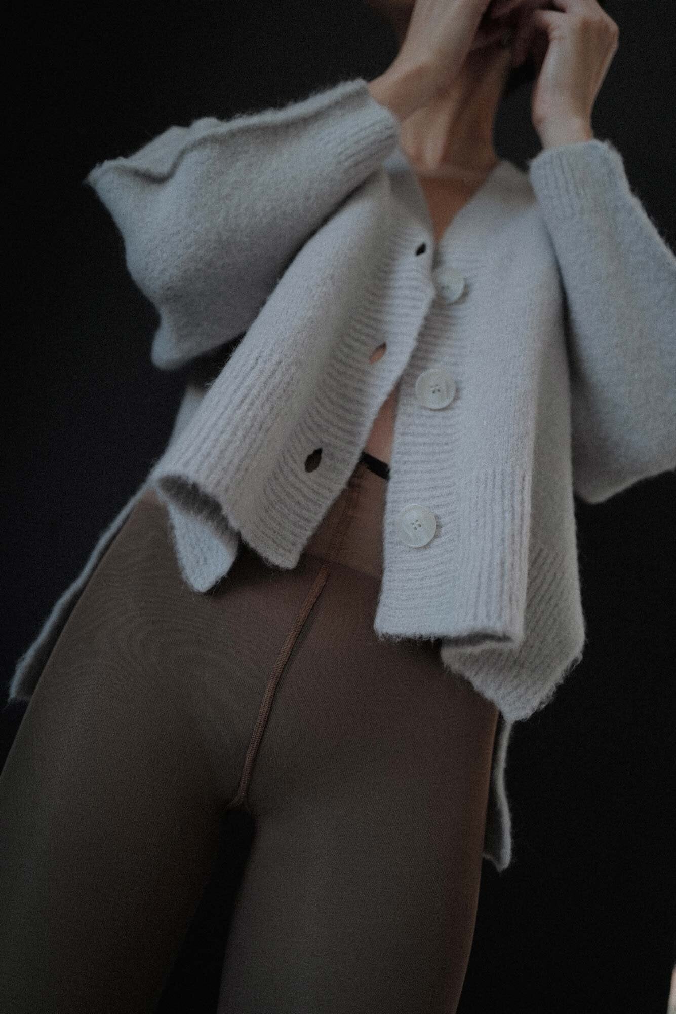 MOMO cardigan in Ice.