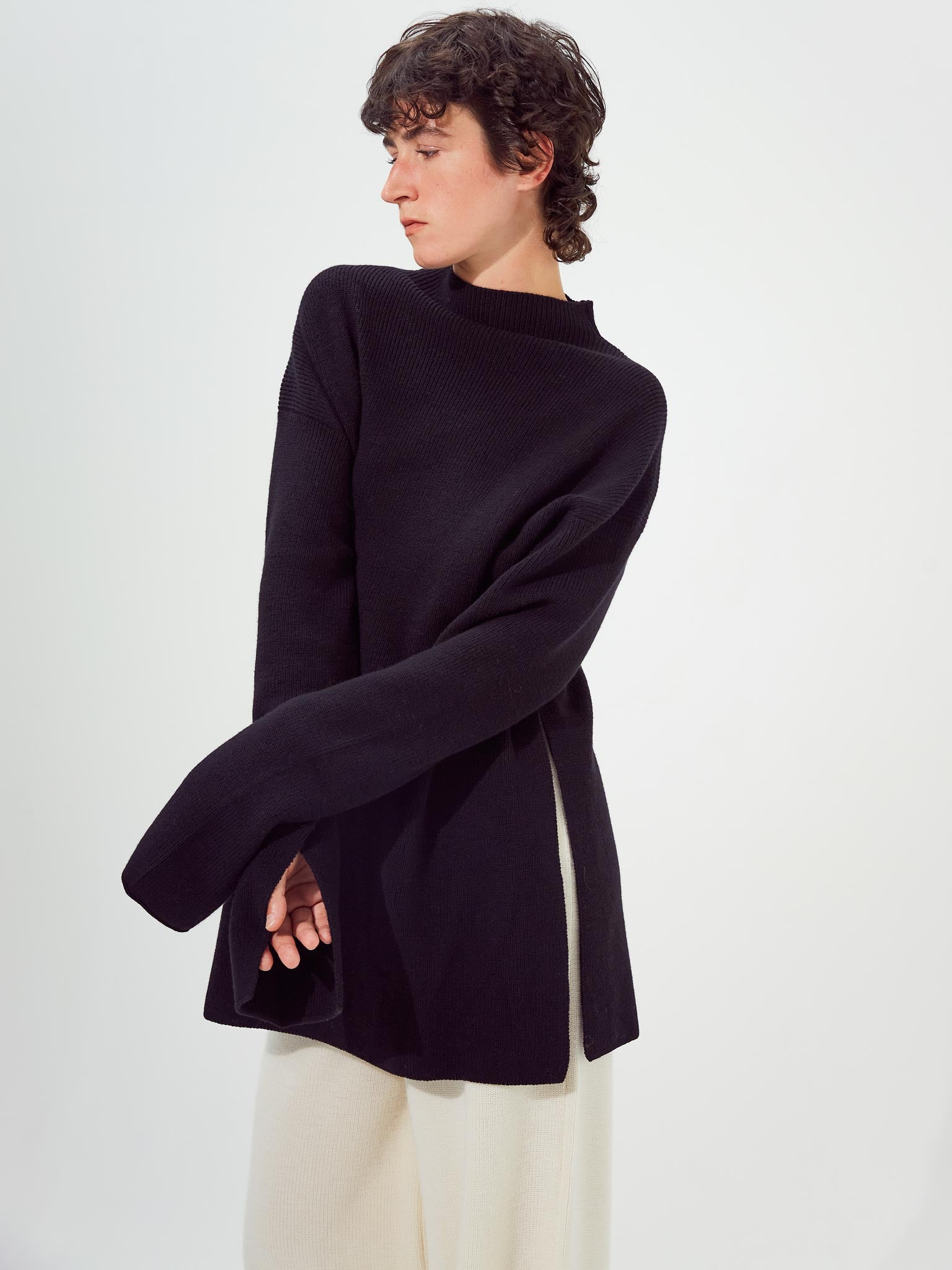 Sutereo sweater